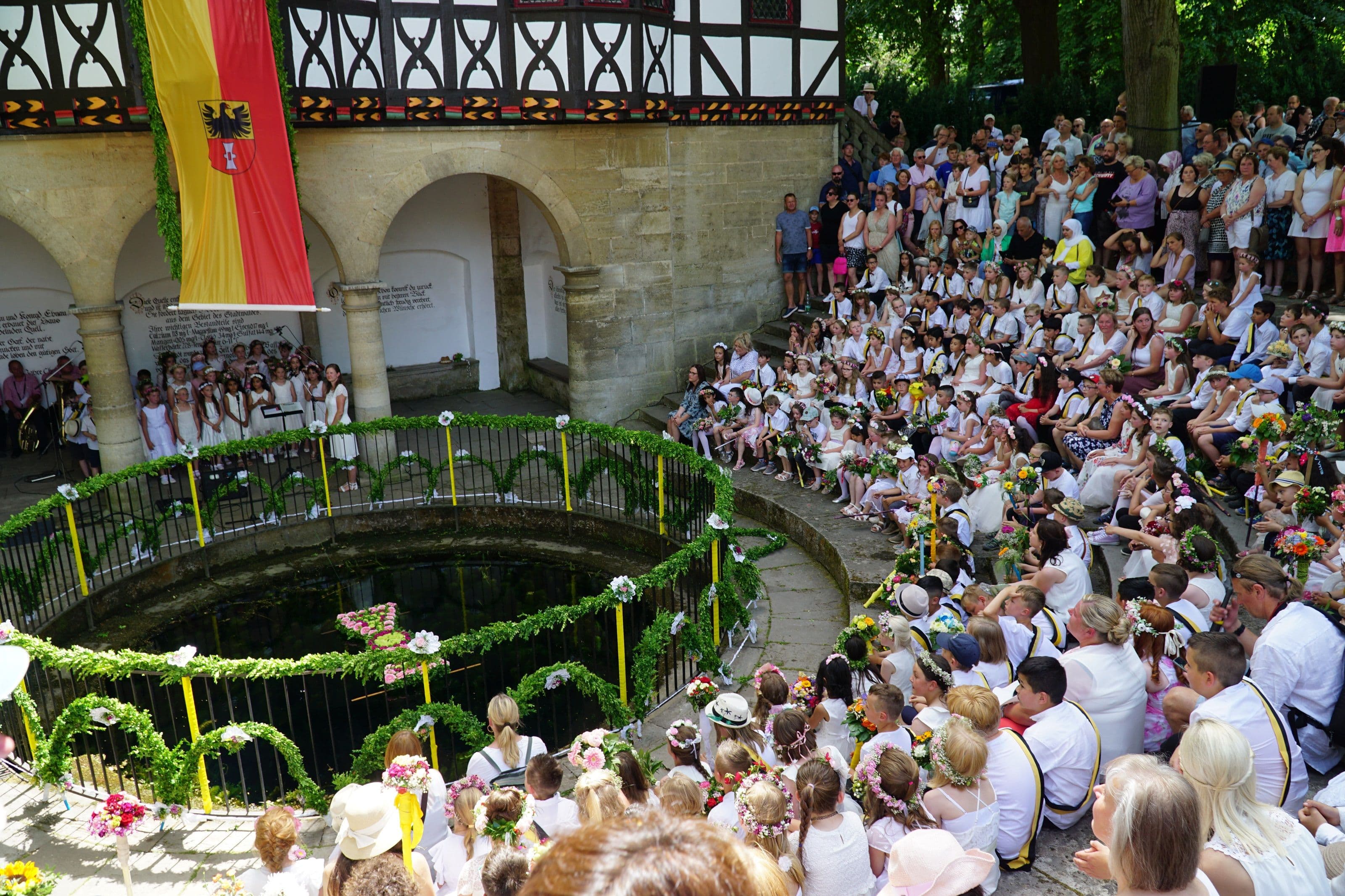 Traditionelles Brunnenfest in Mühlhausen