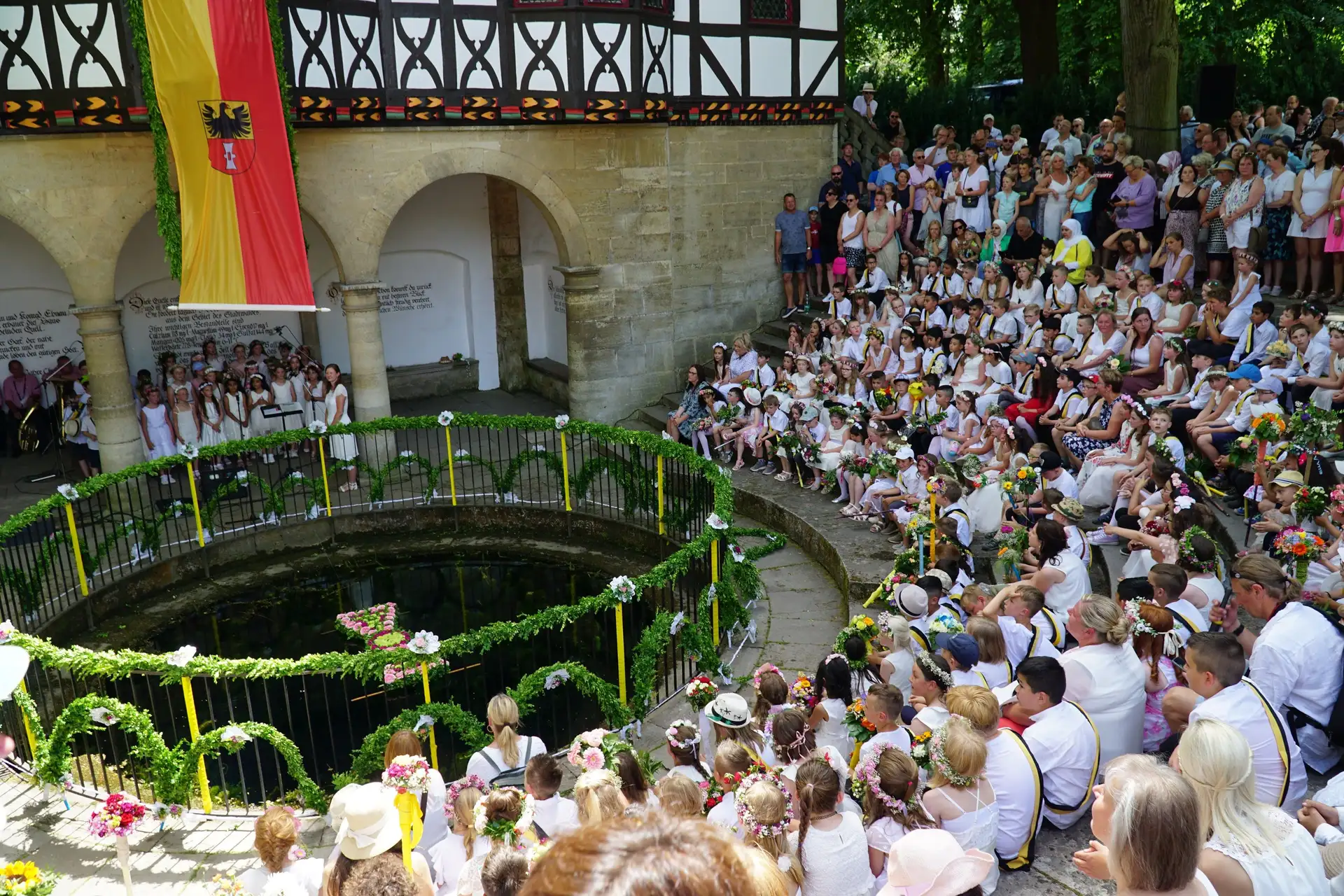 Traditionelles Brunnenfest in Mühlhausen